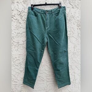 Corduroy 90’s Jean, Size 32 Green